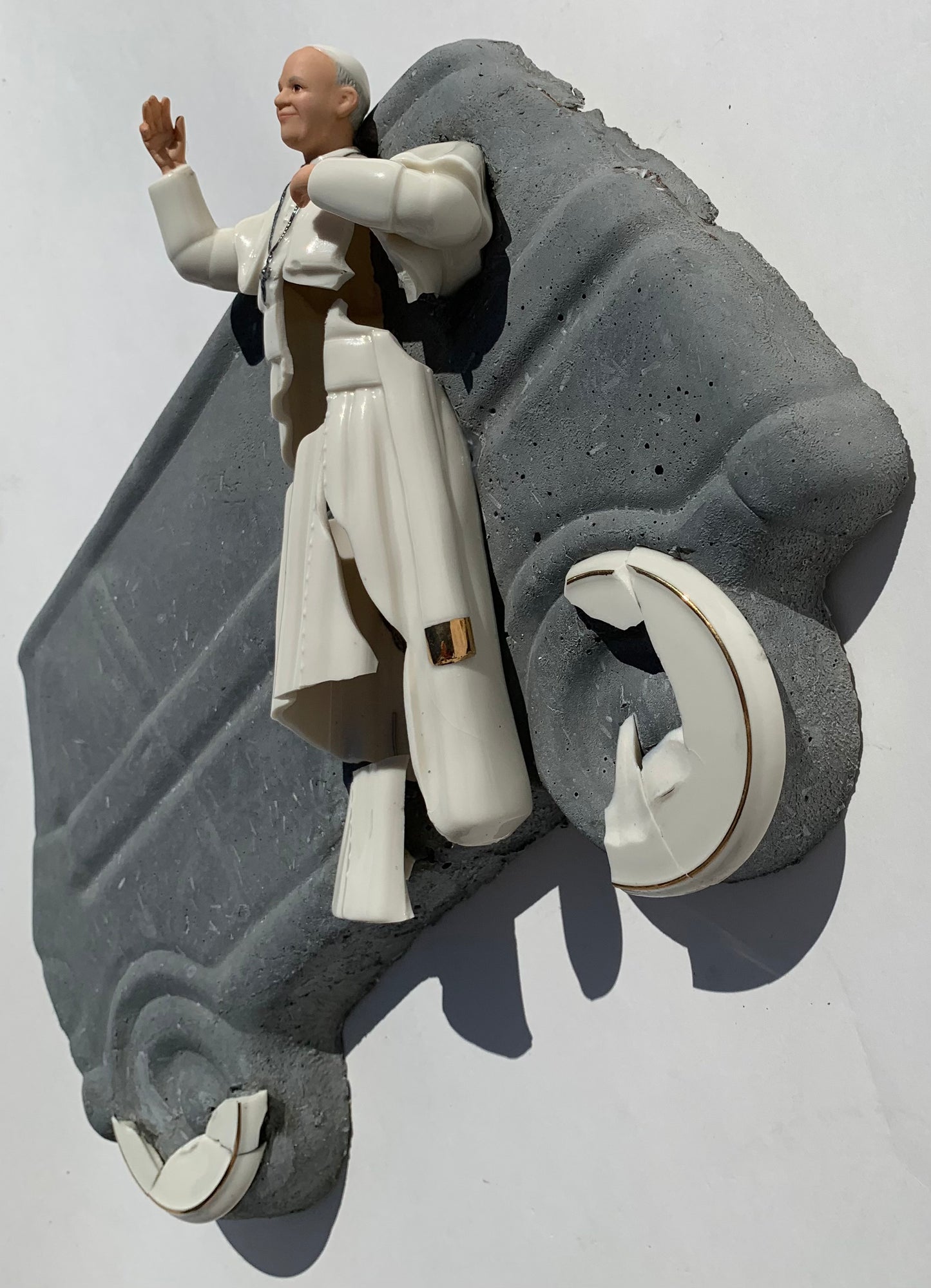 "No Exit": Pope Francis on Sanctified Van Wall Sculpture