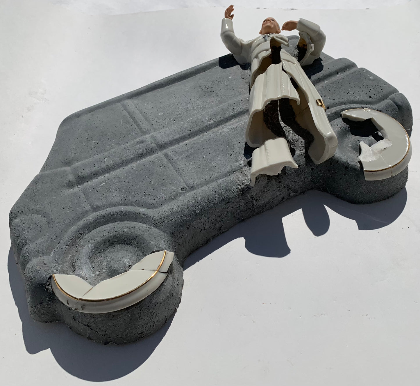 "No Exit": Pope Francis on Sanctified Van Wall Sculpture