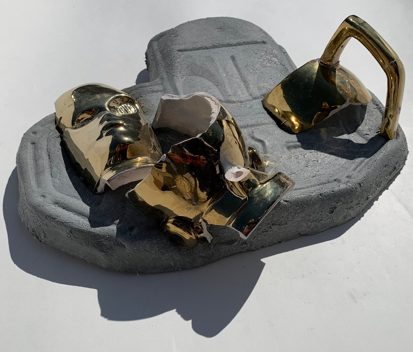 "Boba Shot First": C3PO on Boba Fett Ceramic & Concrete Star Wars Smacker