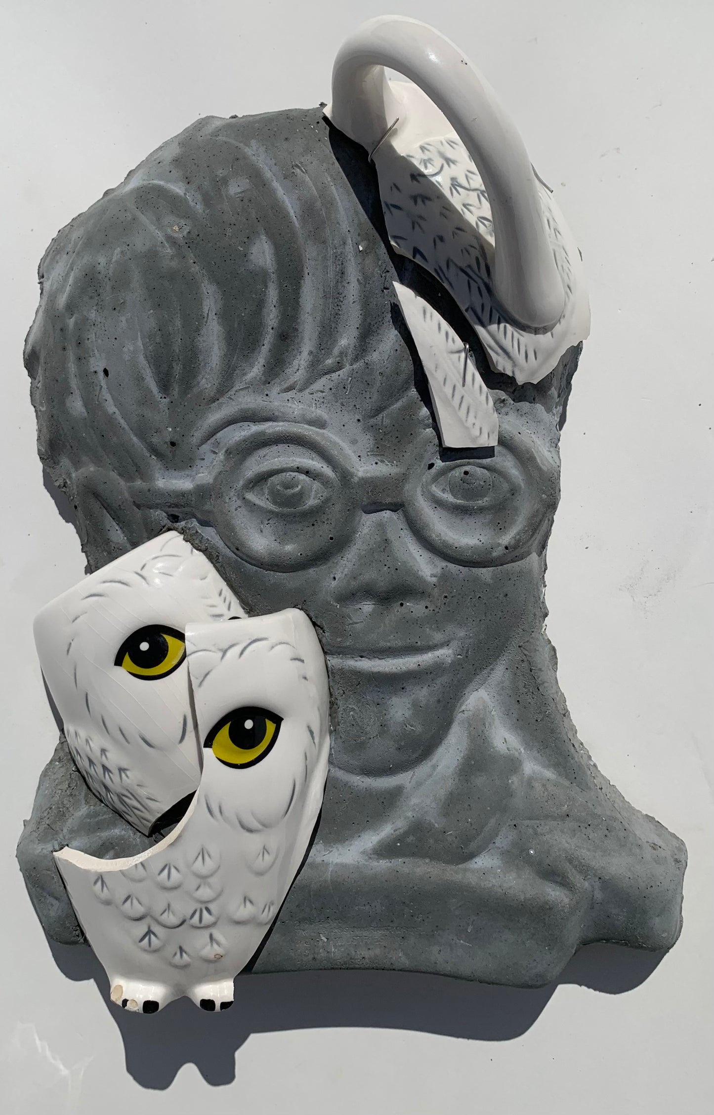 "Four Eyes": Hedwig the Owl on Harry Potter Wall Sculpture