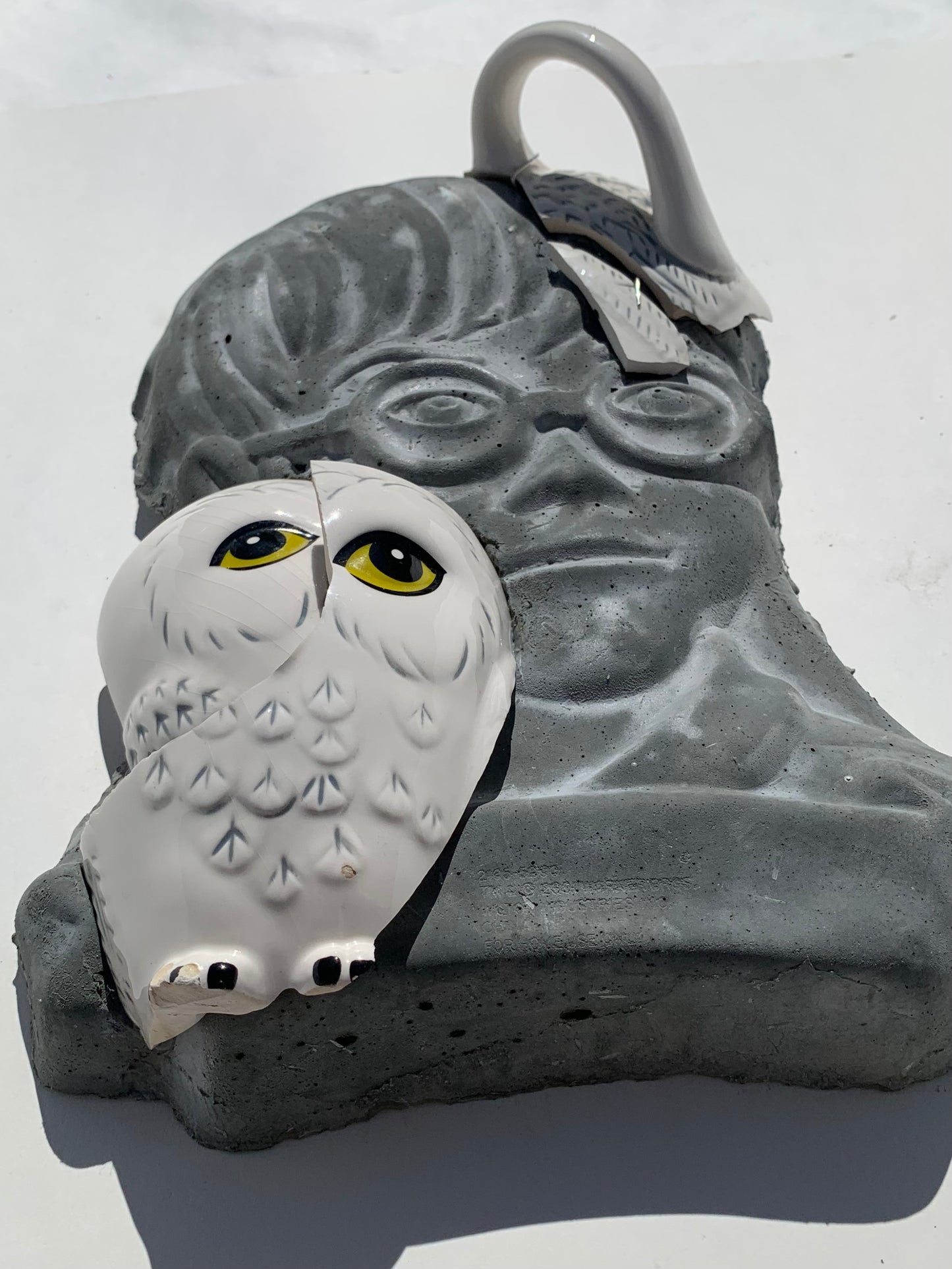 "Four Eyes": Hedwig the Owl on Harry Potter Wall Sculpture