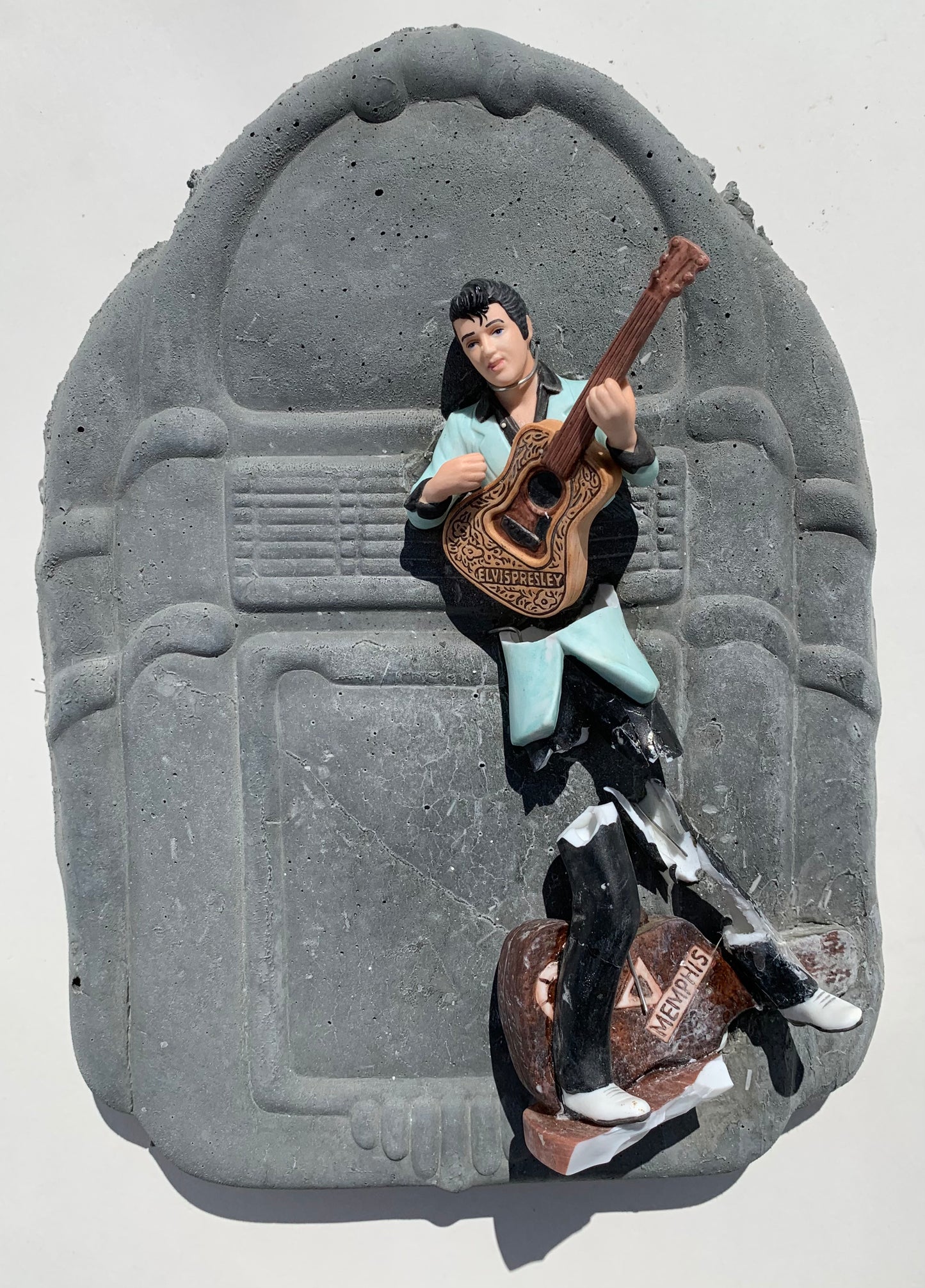 "Young Elvis!": Elvis Presley on Juke Box Wall Sculpture