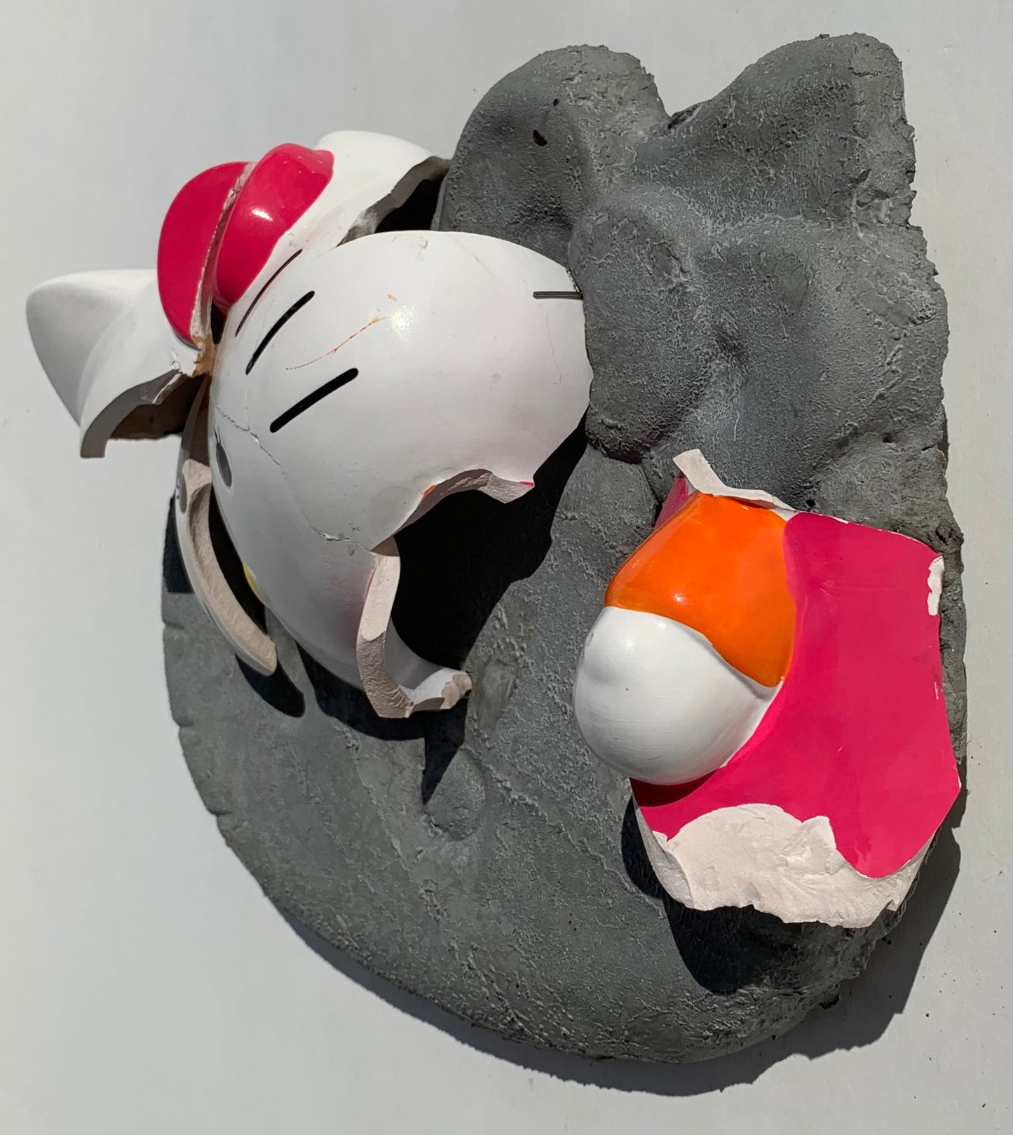 "Kitty Crack Up": Kitty White on Hello Kitty Ceramic & Concrete Alt Toons Smacker