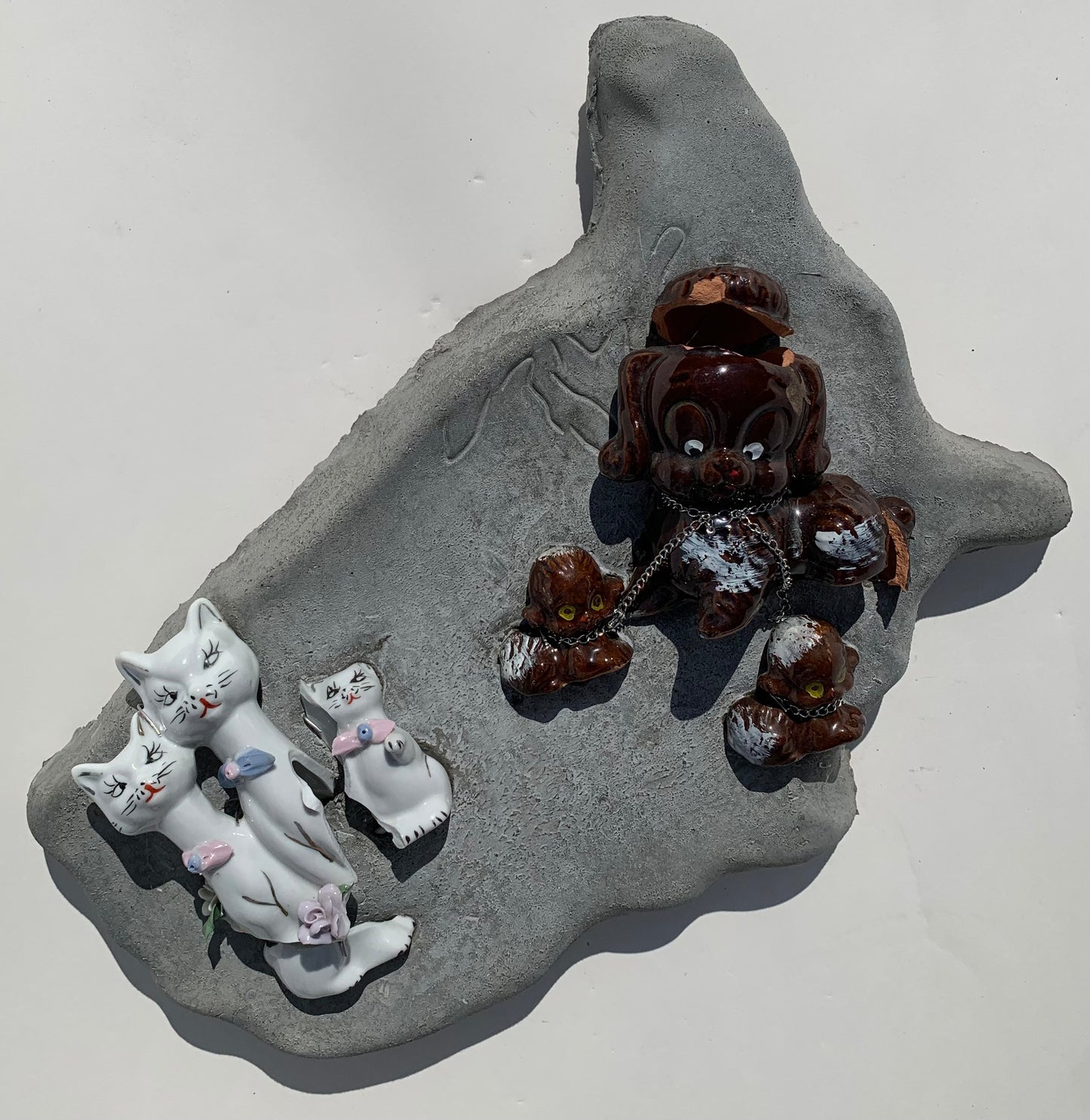 "USA From Space #1": Cats and Chained Dogs on USA Ceramic & Concrete Anthropomorphic Smacker