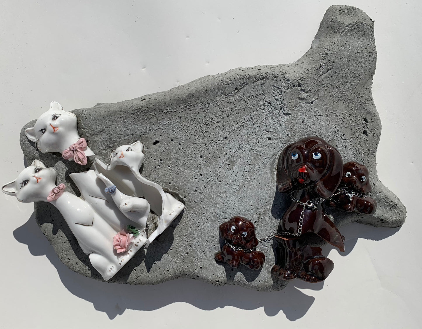 "USA From Space #2": Cats and Chained Dogs on USA Ceramic & Concrete Anthropomorphic Smacker